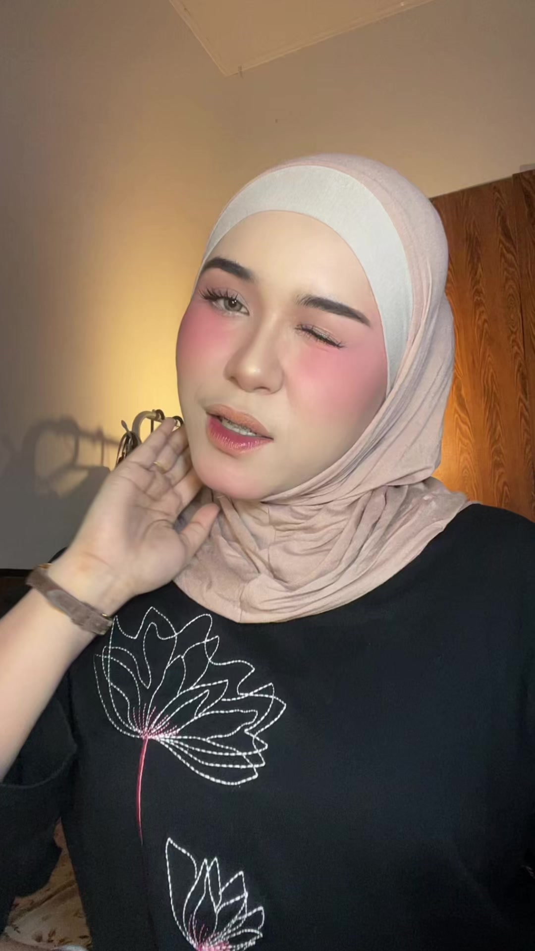 @Faniii˚✿˖°
