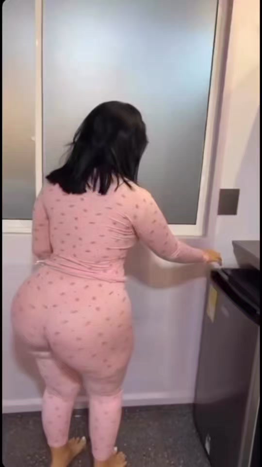 @بنت الباديه