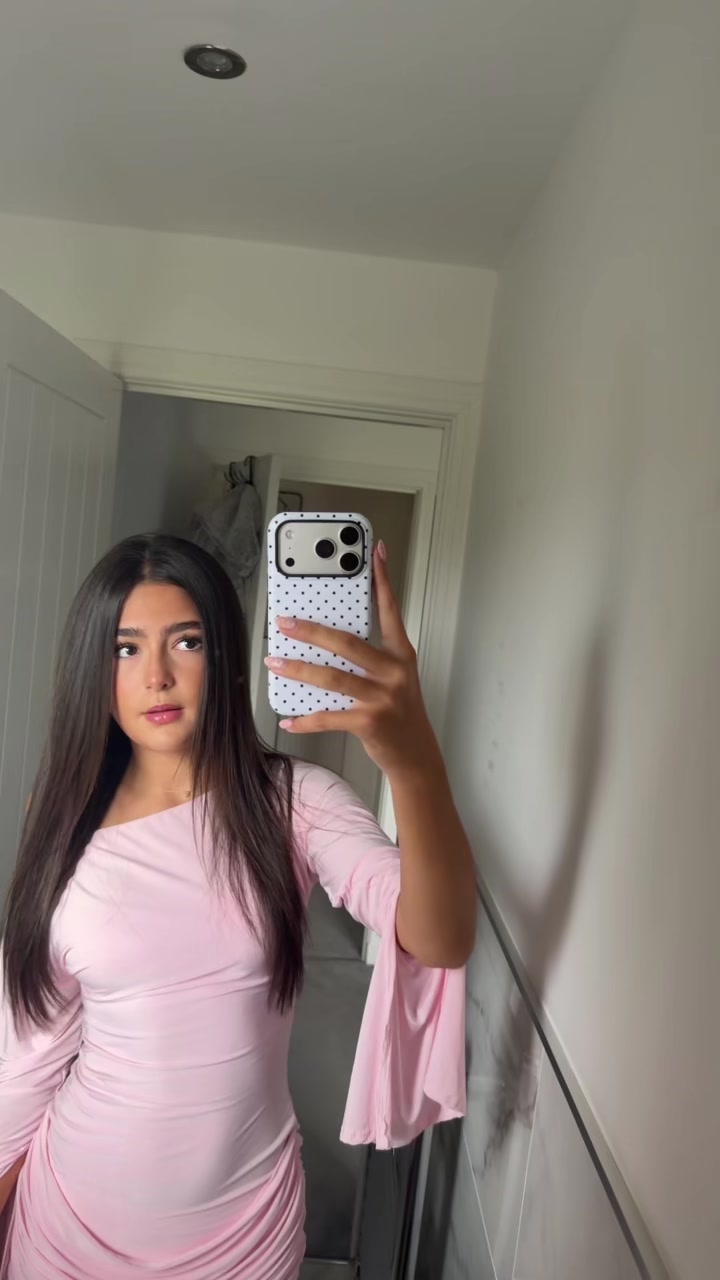 @elyssaglas🖤