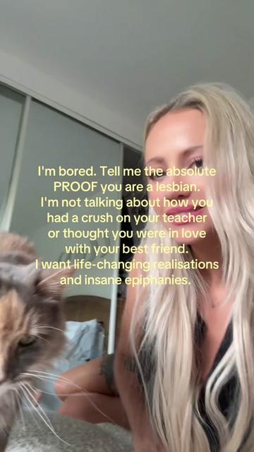 @Lisa J Evans sapphic author ⚢
