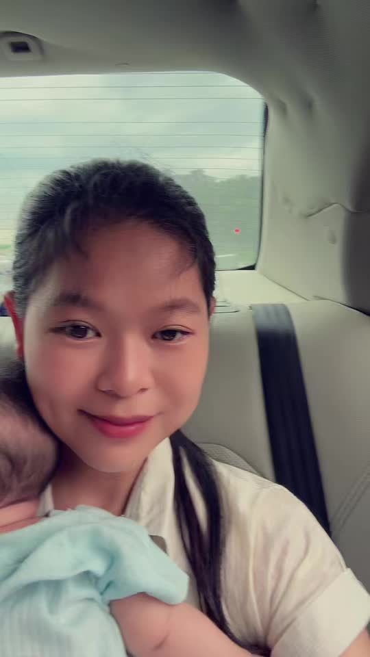 @Nia🇨🇳🇲🇨