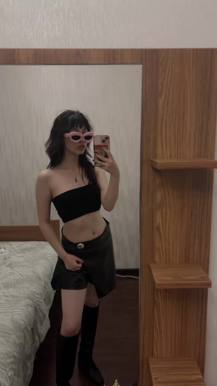 @thegirlnextdoor
