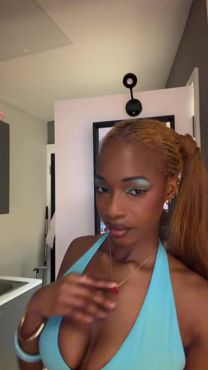 @Natnat 💋.