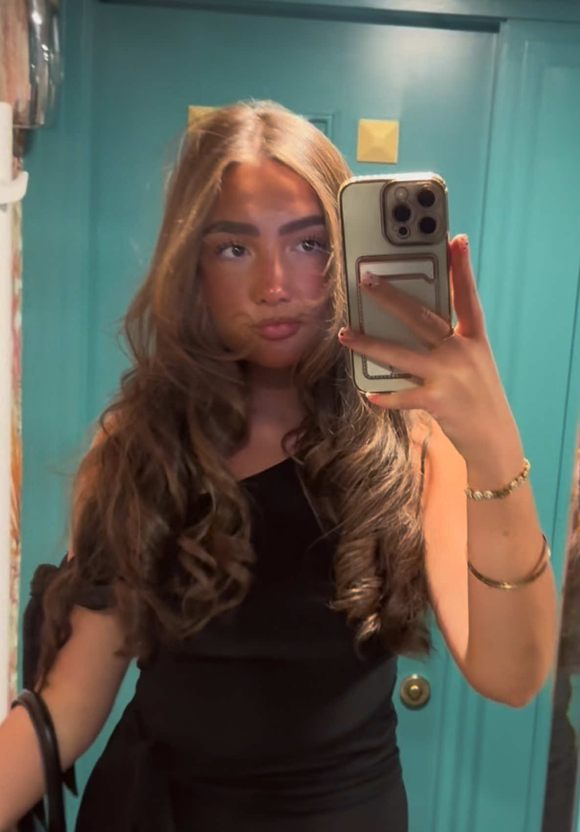 @🦋𝐋𝐞𝐨𝐧𝐚 𝐃𝐞𝐢𝐠𝐡𝐚𝐧