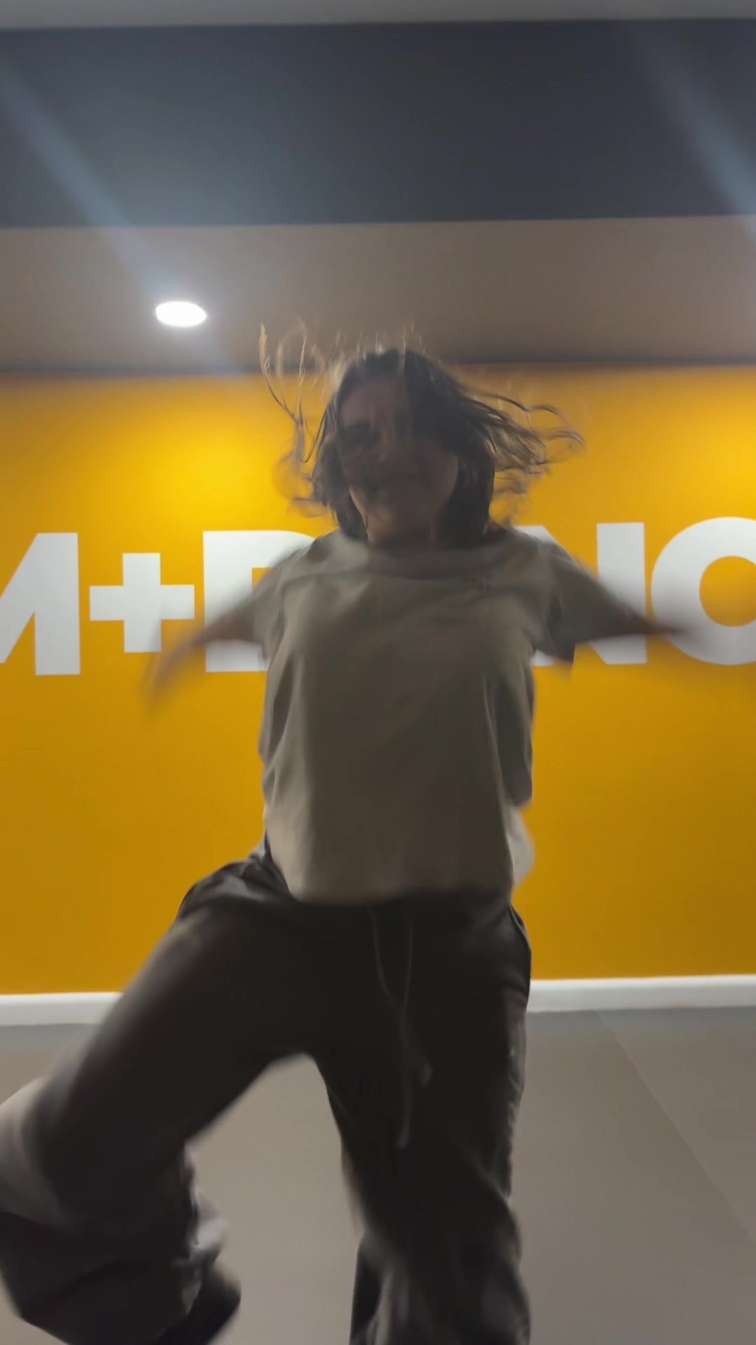 @M-dance.si