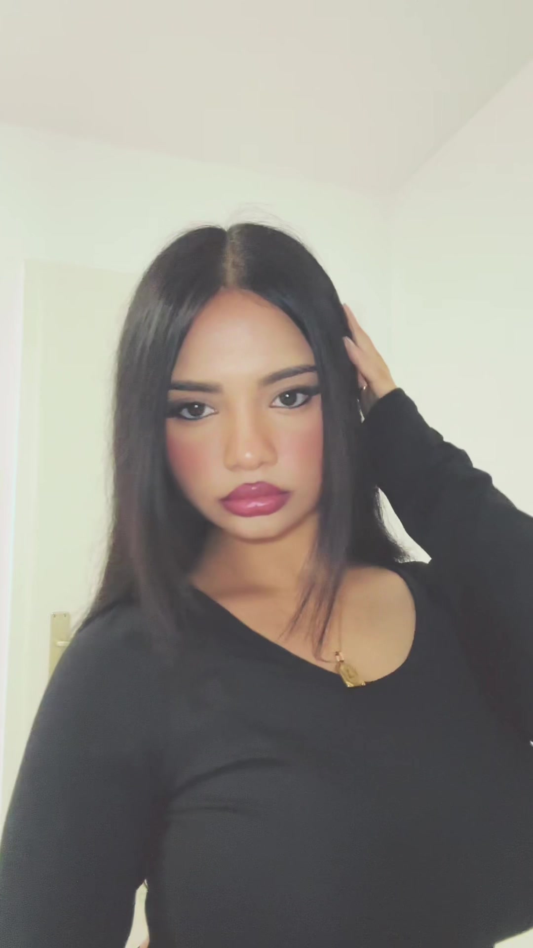 @𝐀𝐥𝐢𝐧𝐚🇧🇩