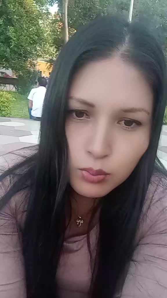 @Lesly