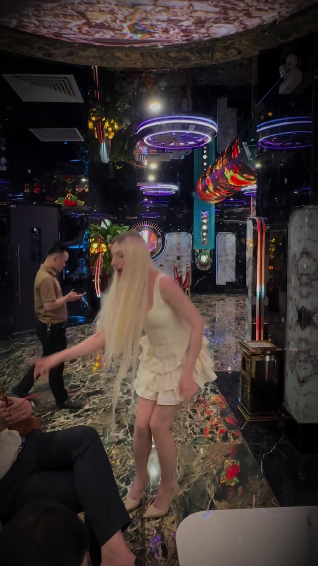 @Karaoke Thượng Hải 229 Tây Sơn