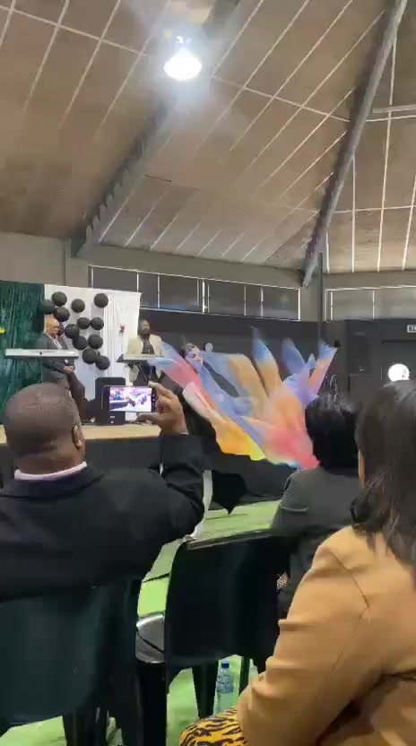 @Naomi-jane🍒❤️💛💚