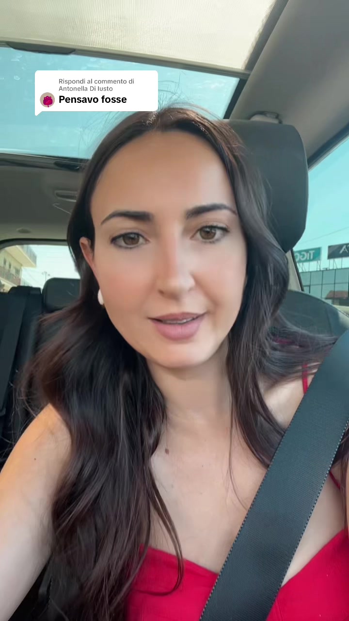 @sassoveronica