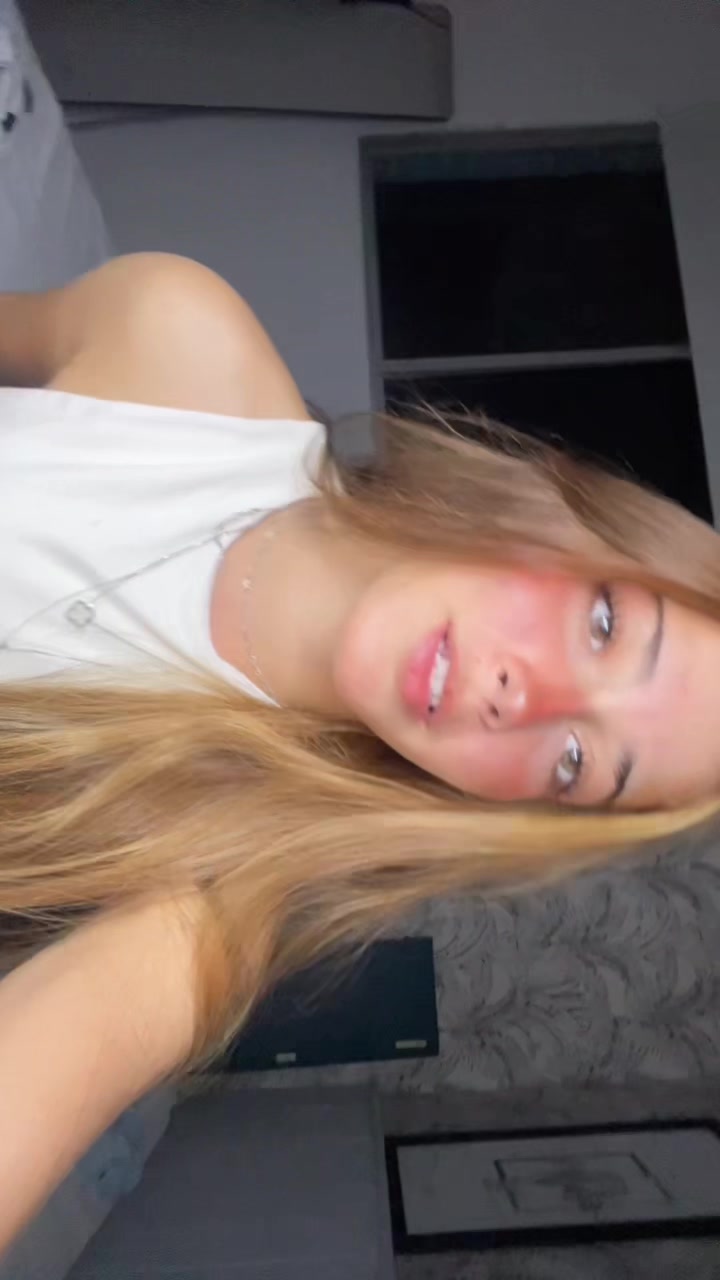 @closemyeyesandfallintoyou