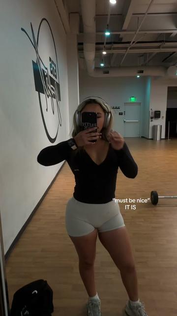 @👸🏼