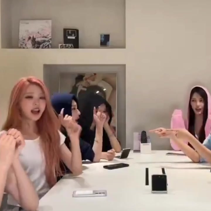 @𝐥𝐞𝐞𝐦𝐞𝐧𝐜𝐡🍓