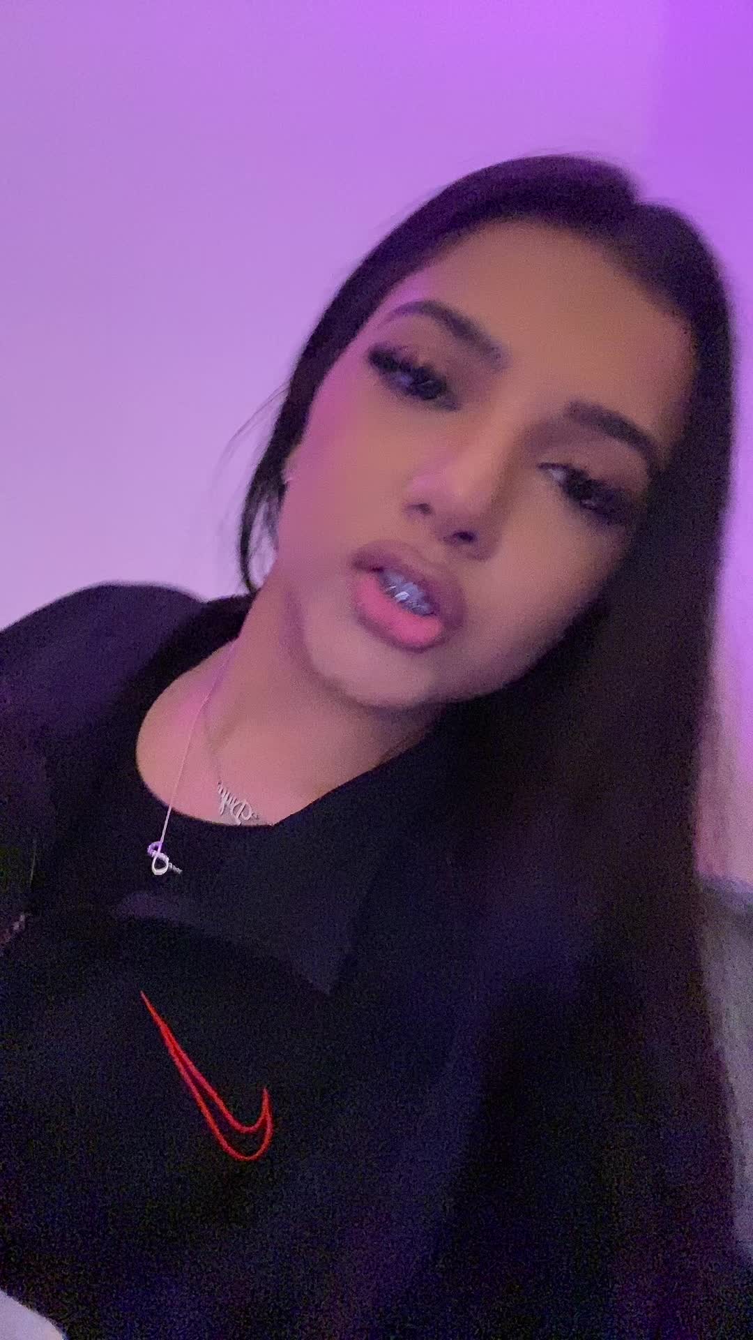 @7