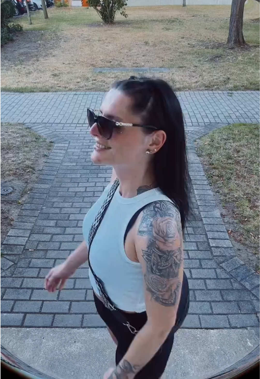 @ʜᴏɴᴇꜱᴛʏ