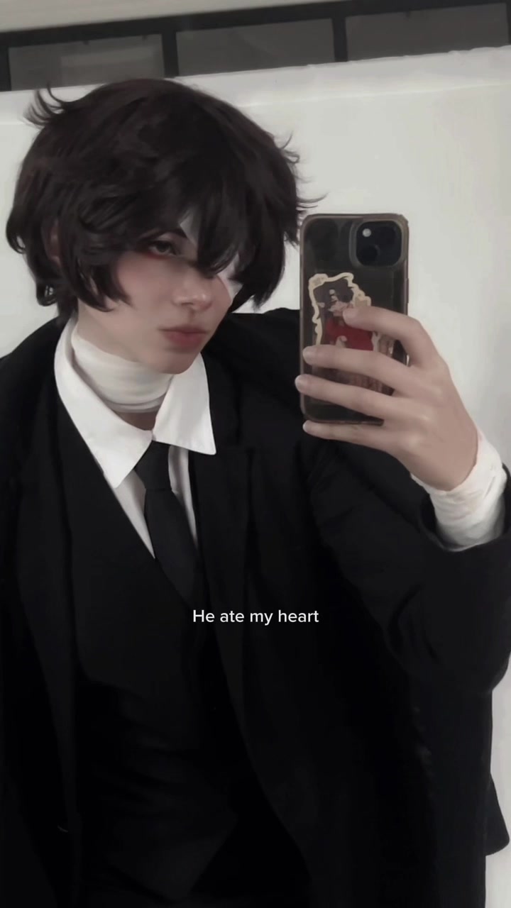 @Liu 🧛🏻♀️