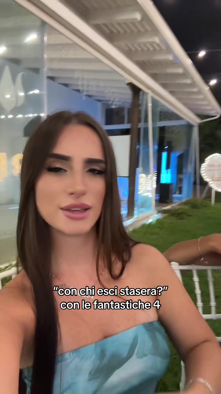 @A U R