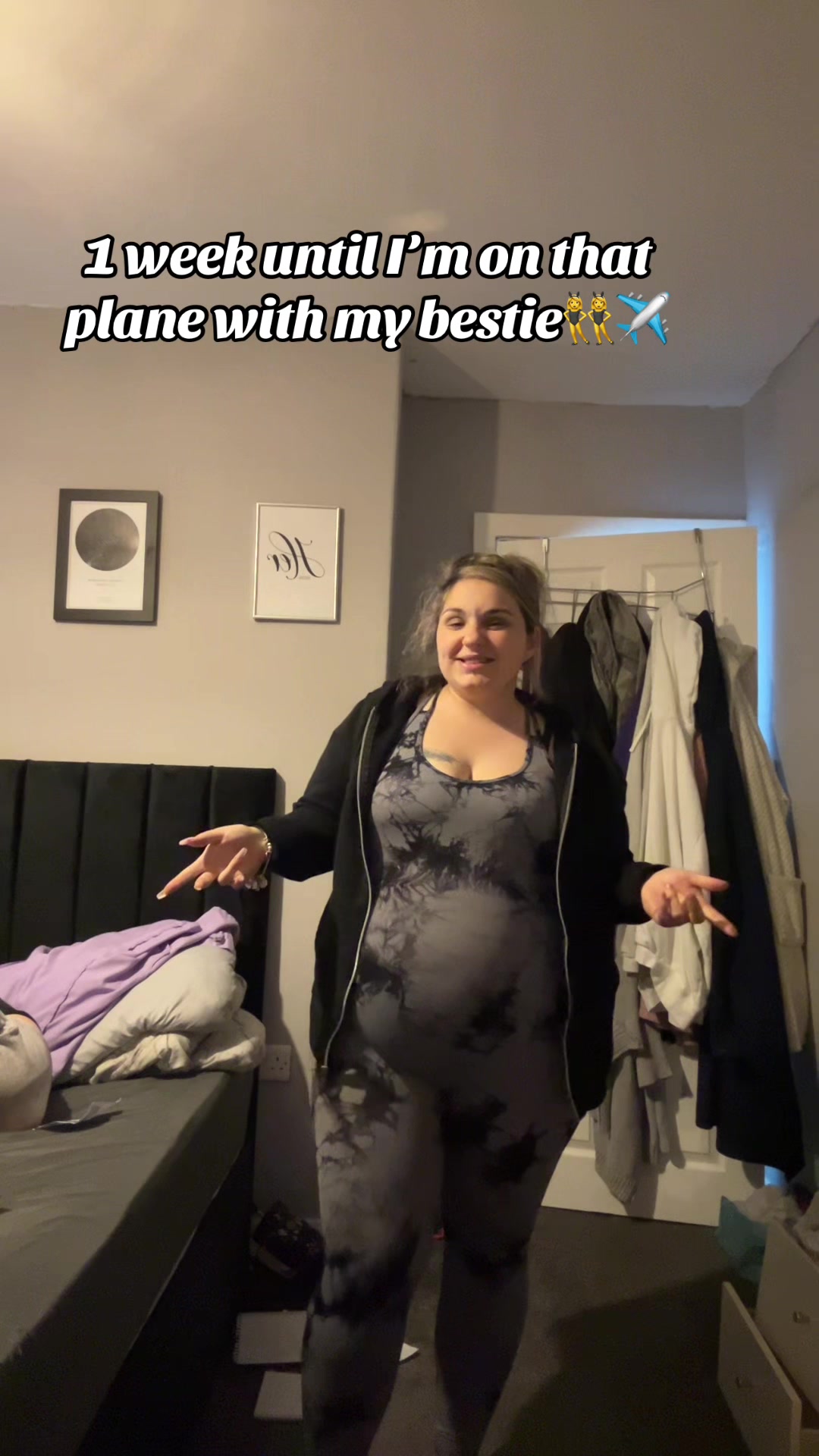 @Becky Claire🦋