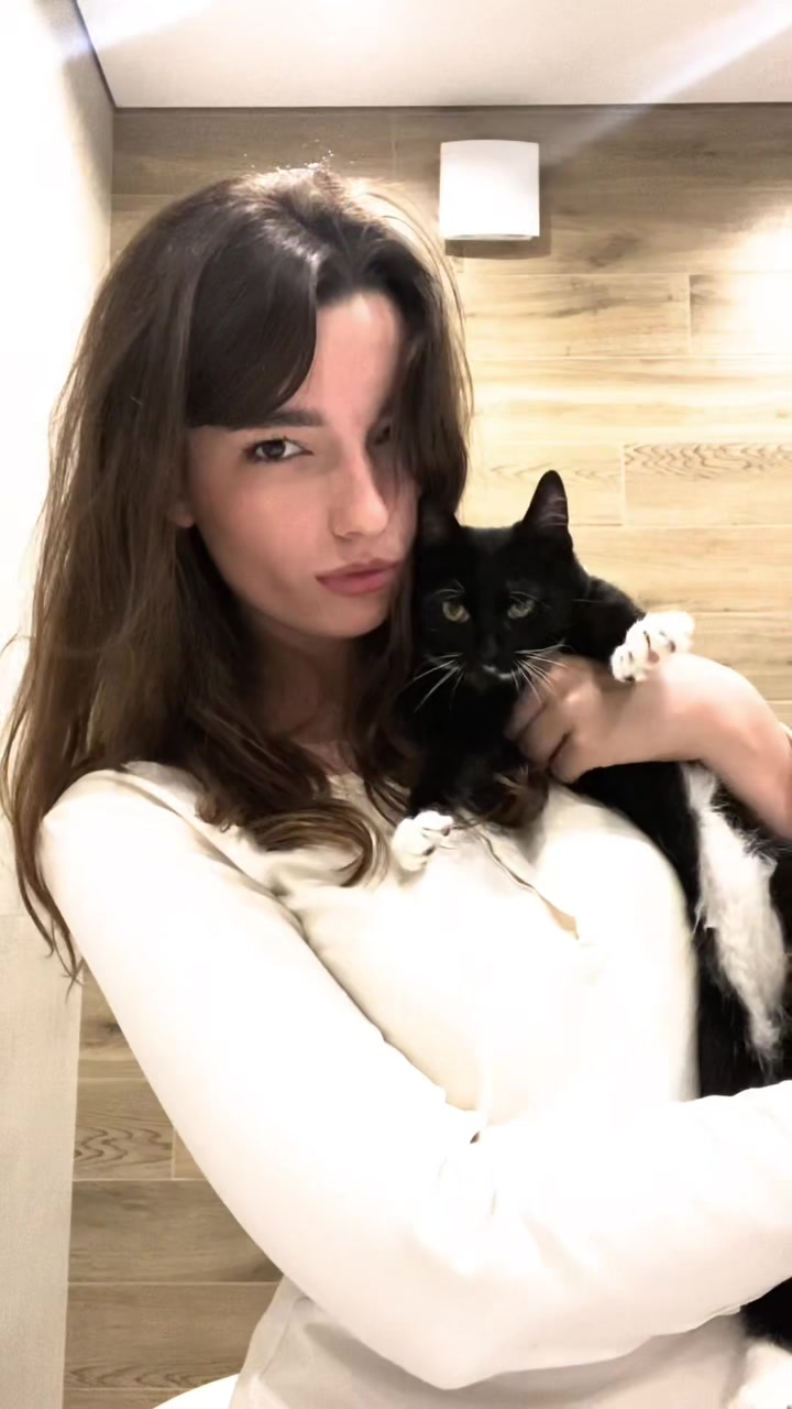 @Асика
