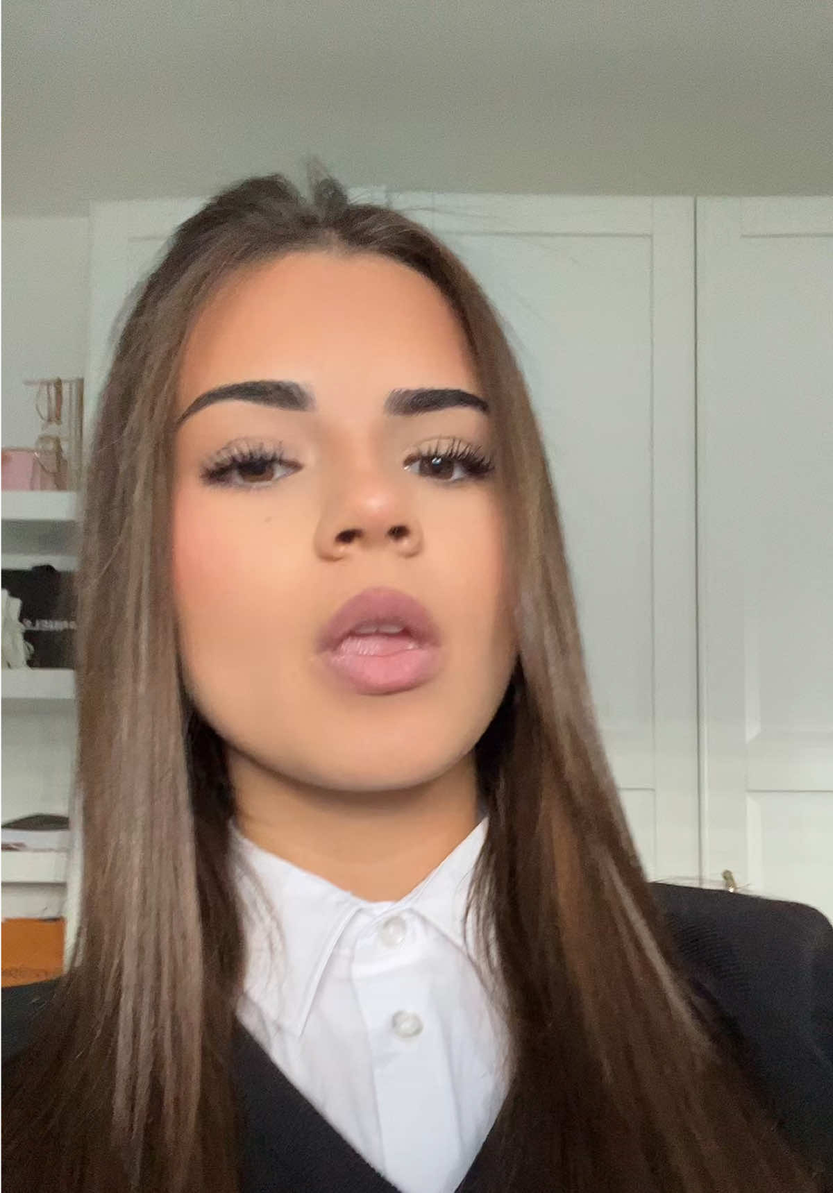 @𝓅𝒶𝓉𝓇𝒾𝓈𝒾𝒶 ℯ𝓁ℯ𝓃𝒾 👸🏽