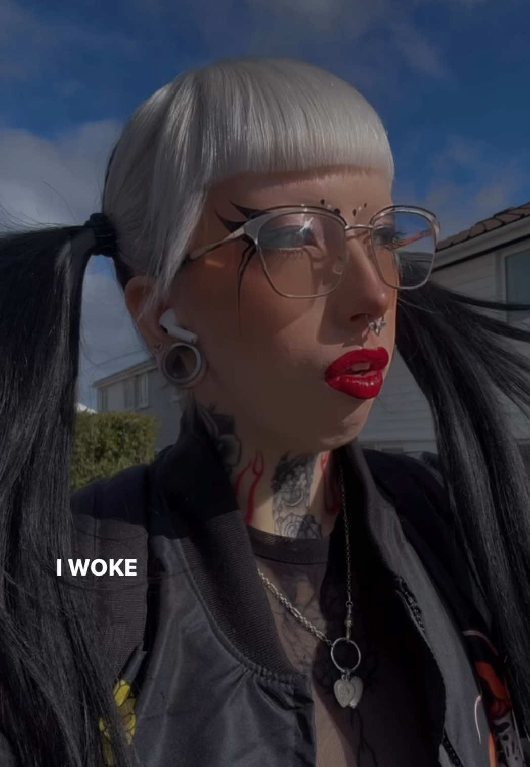 @𝕮𝖍𝖆𝖓𝖙𝖊𝖑𝖑𝖊