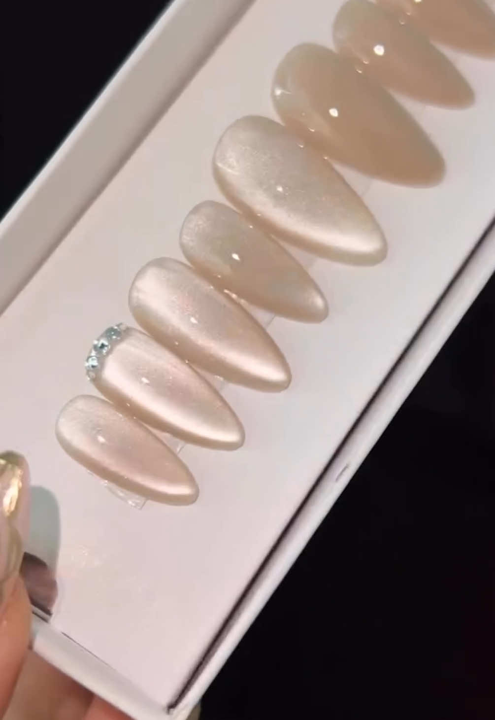 @HB nails