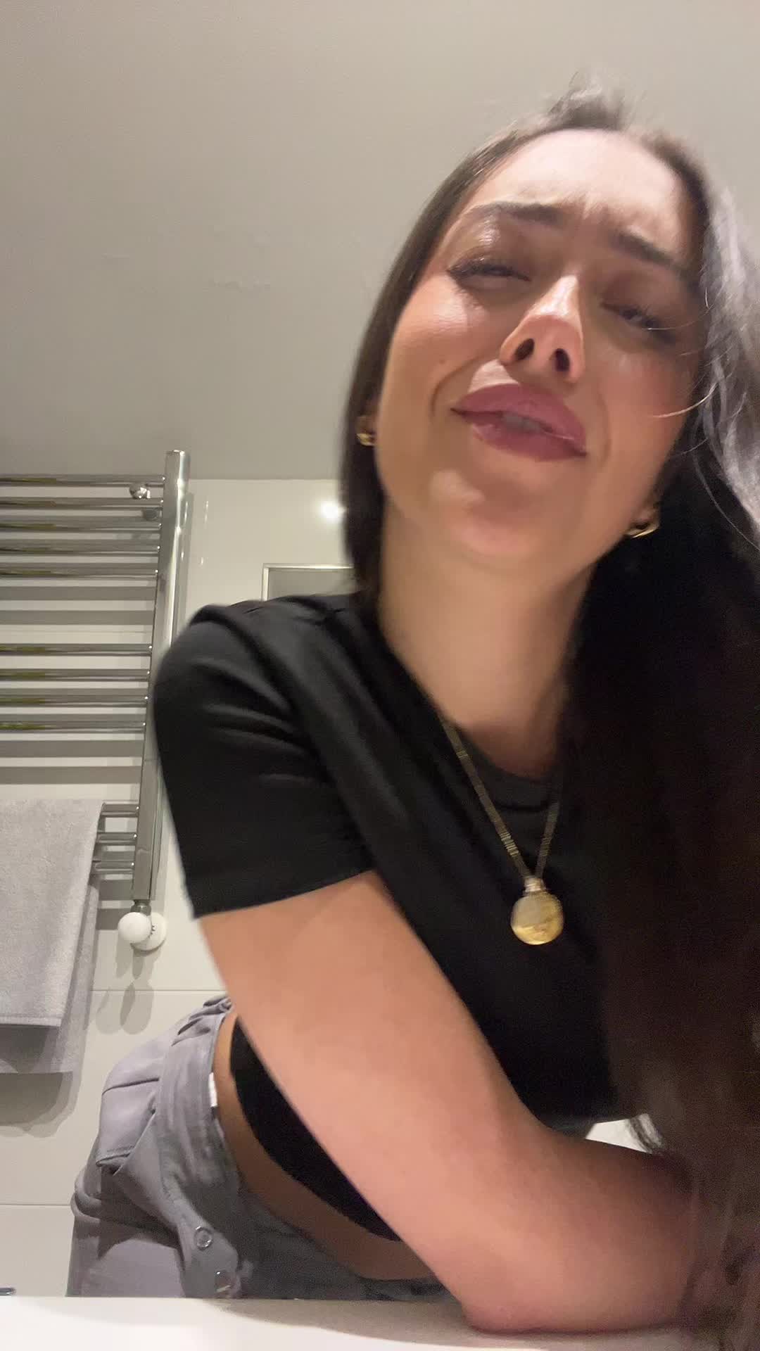 @anita