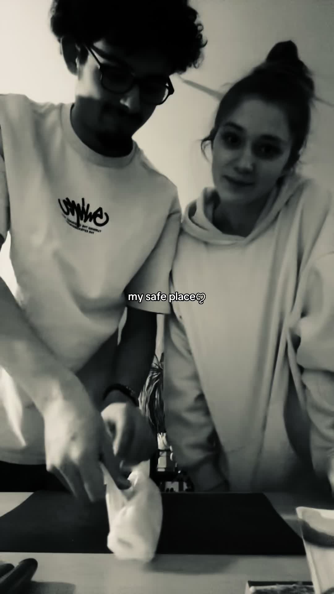 @Louanaꨄ