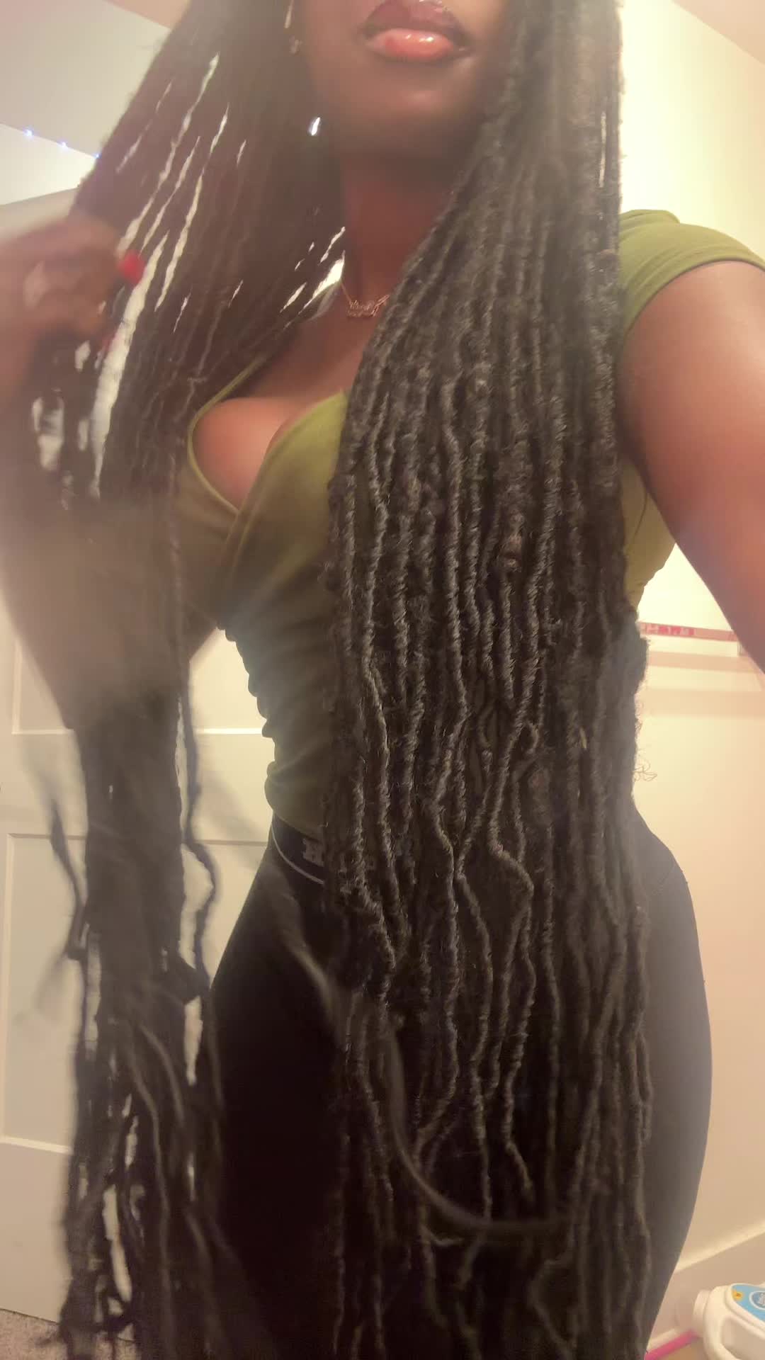 @Maya🇬🇭