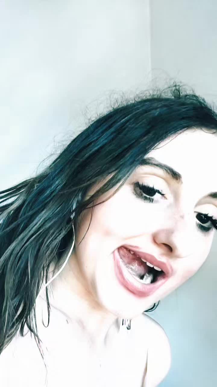 @Teodora