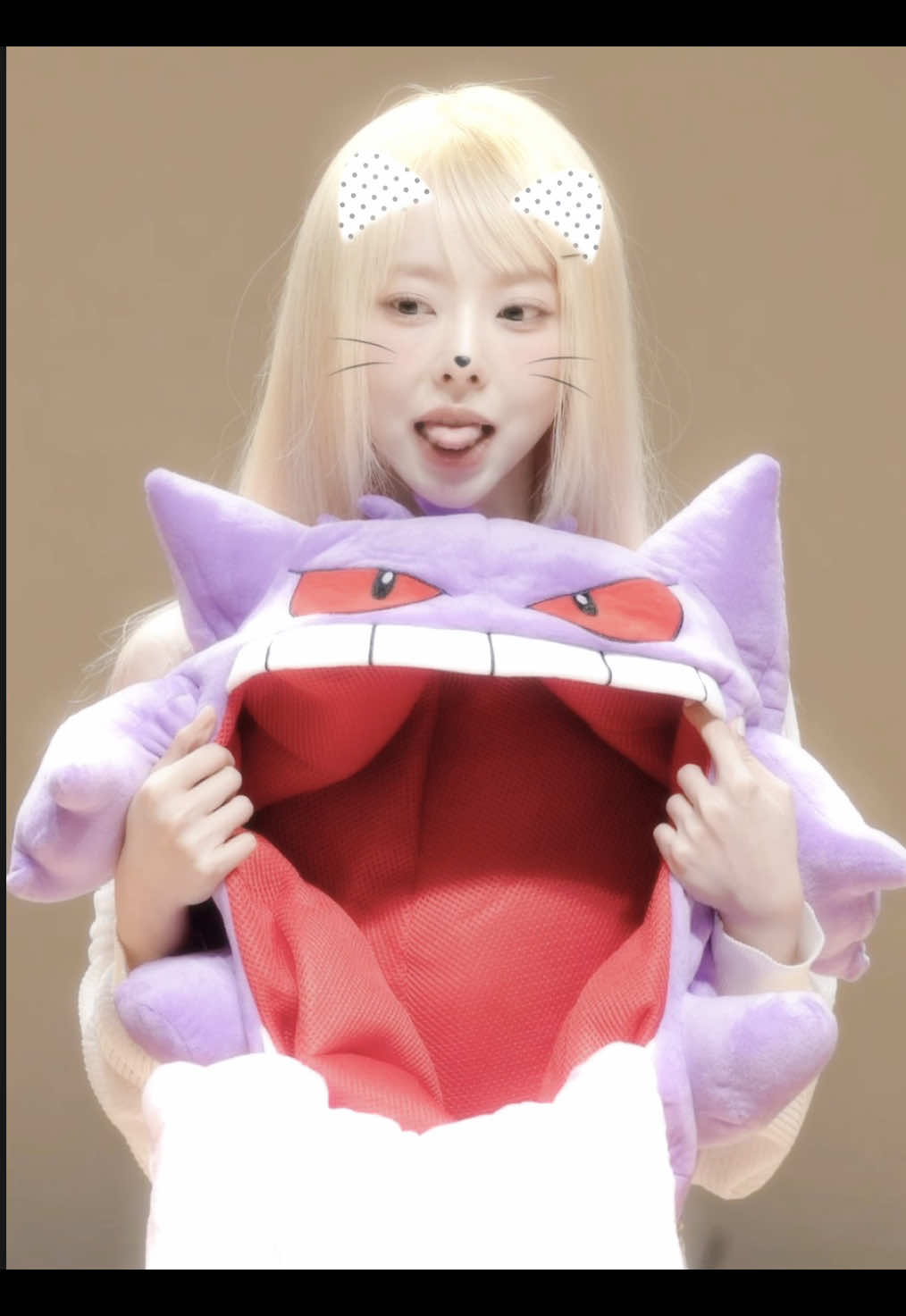 @♯ ⋮ vivi with cat filter¹² 𓏵