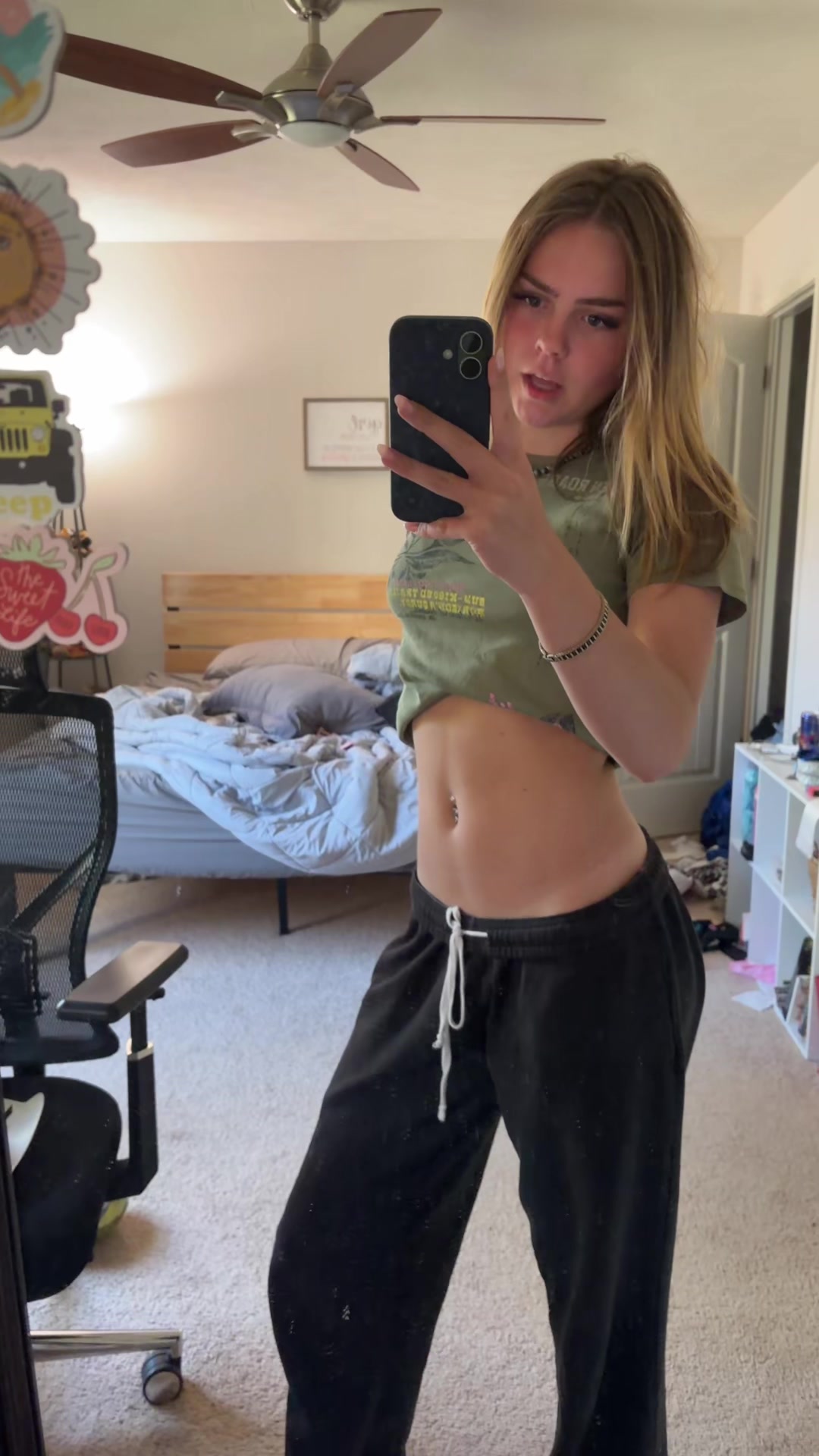 @🤫