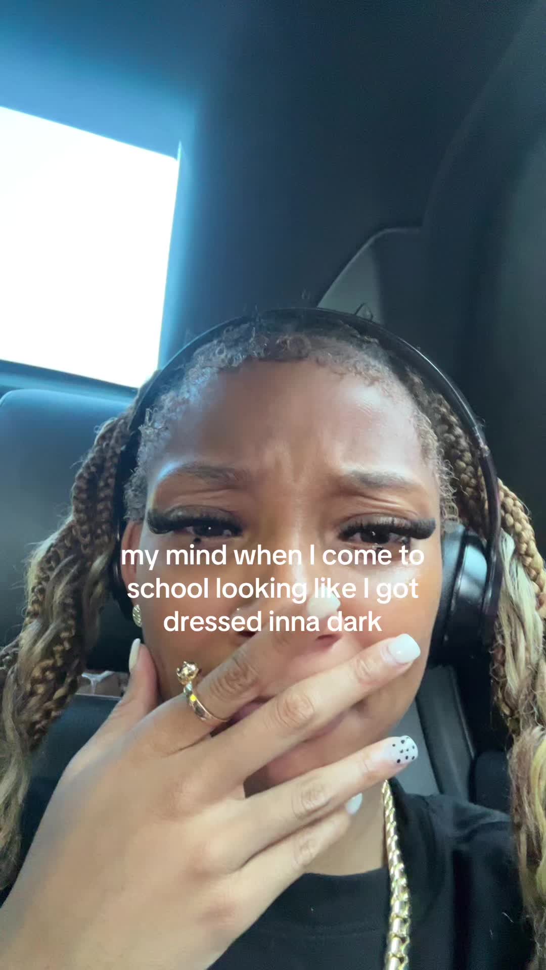 @whoiskori?