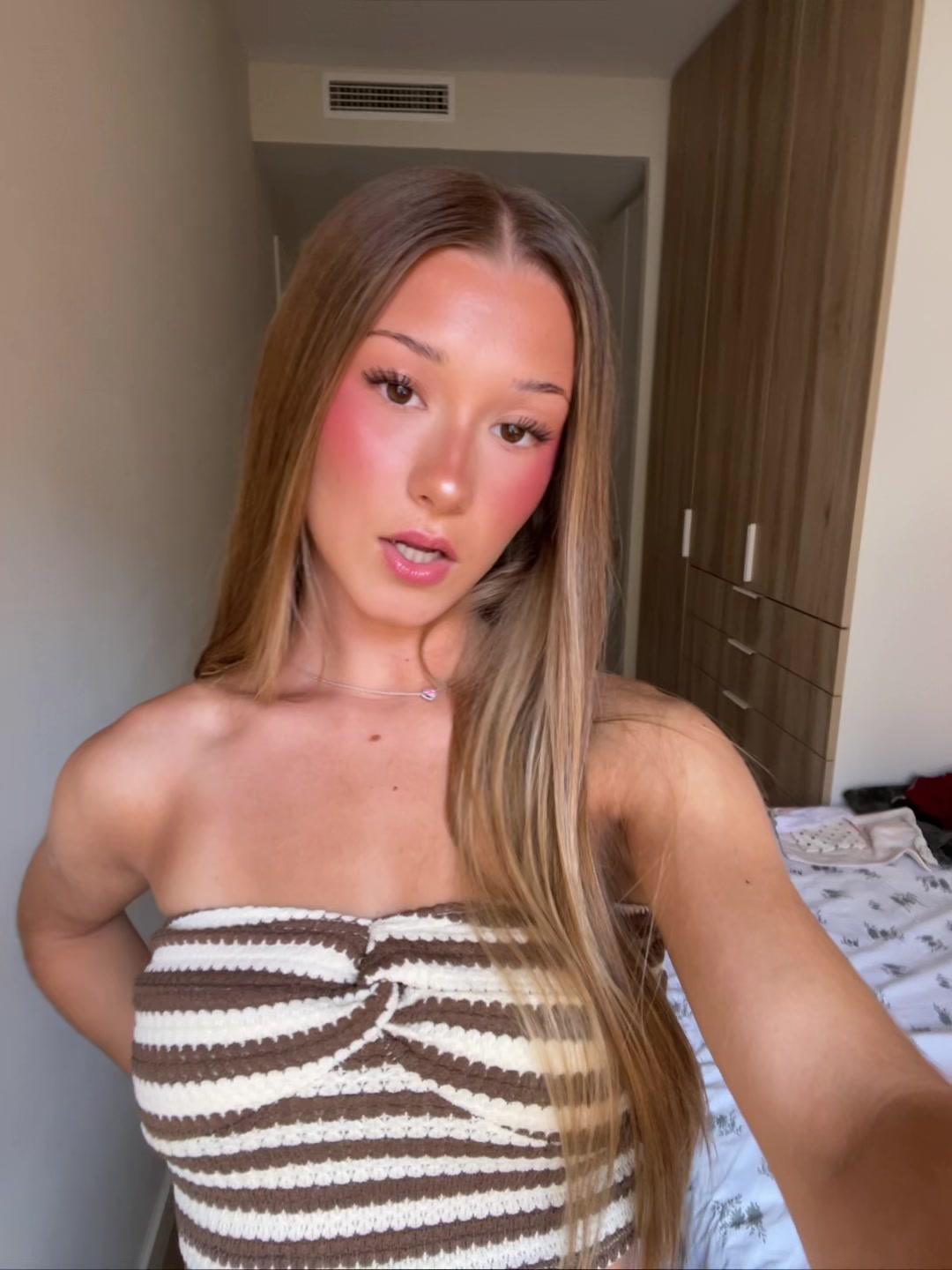 @𝑀𝒶𝓇𝓉𝒾𝓃𝒶🐚