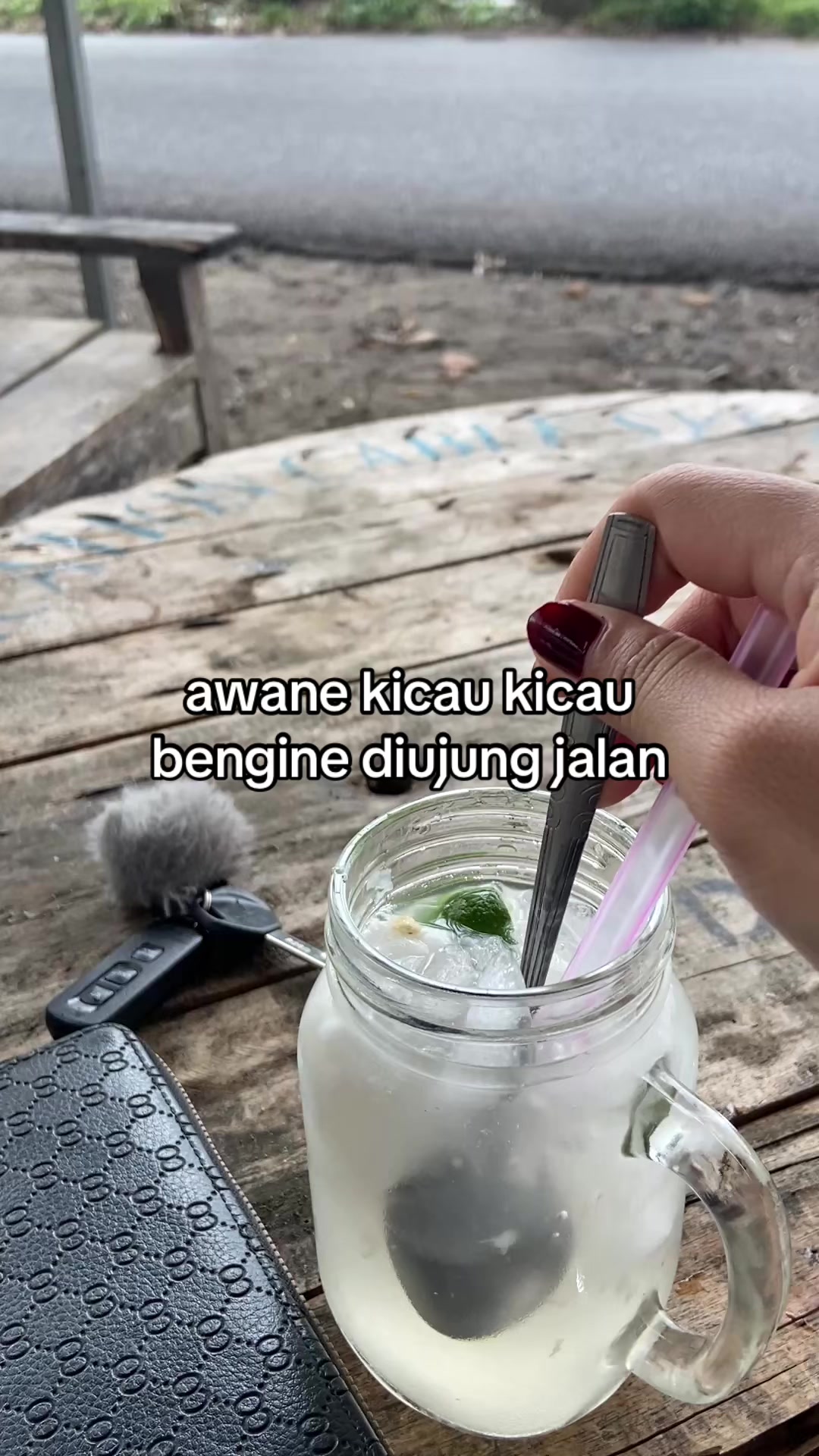 @🧚🏻&zwj;♀️