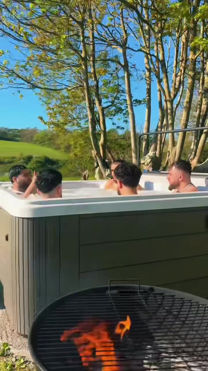 @Jbizz