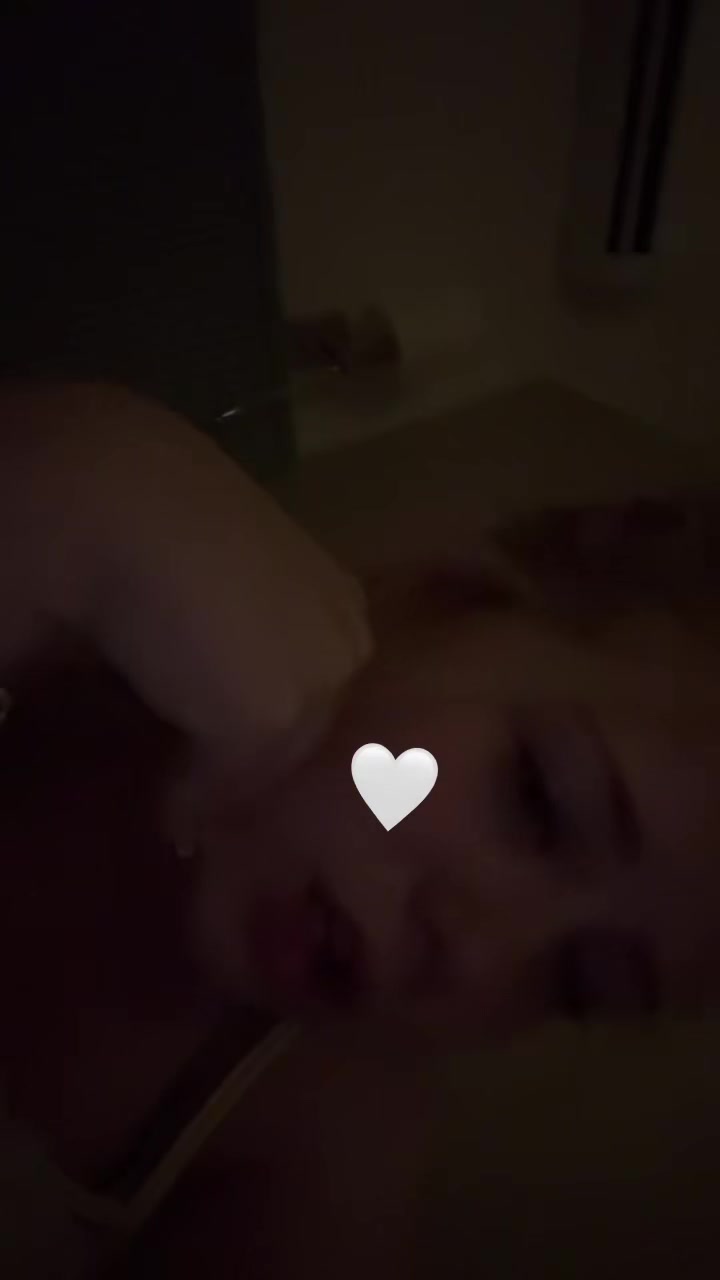 @๐๐๐๐๐ข๐ฌ๐จ๐ง๐ฌ๐ก๐๐ฐ๐