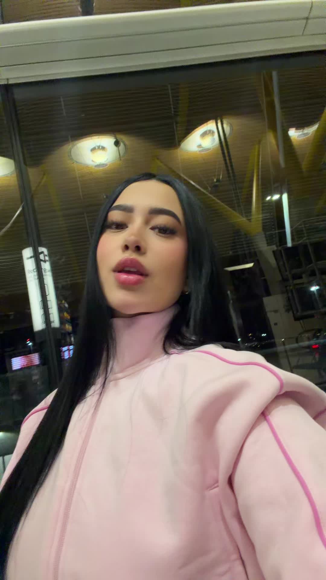 @valesuarezl_2  👑