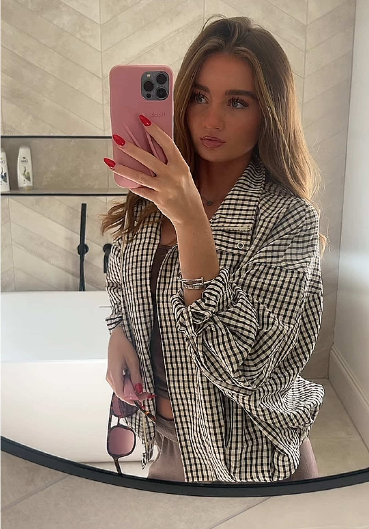 @lylabusbyx
