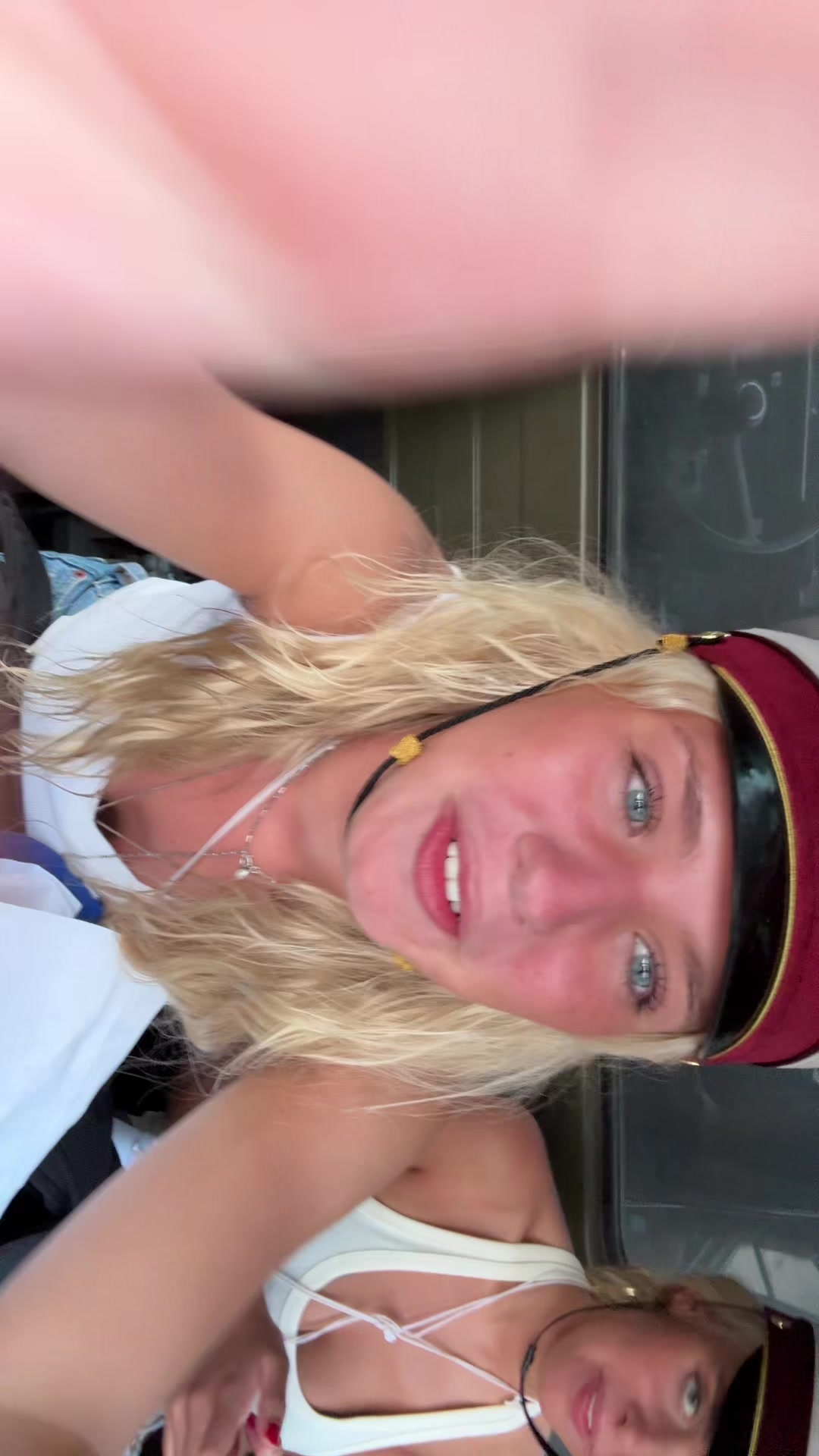 @Isabella Juhl