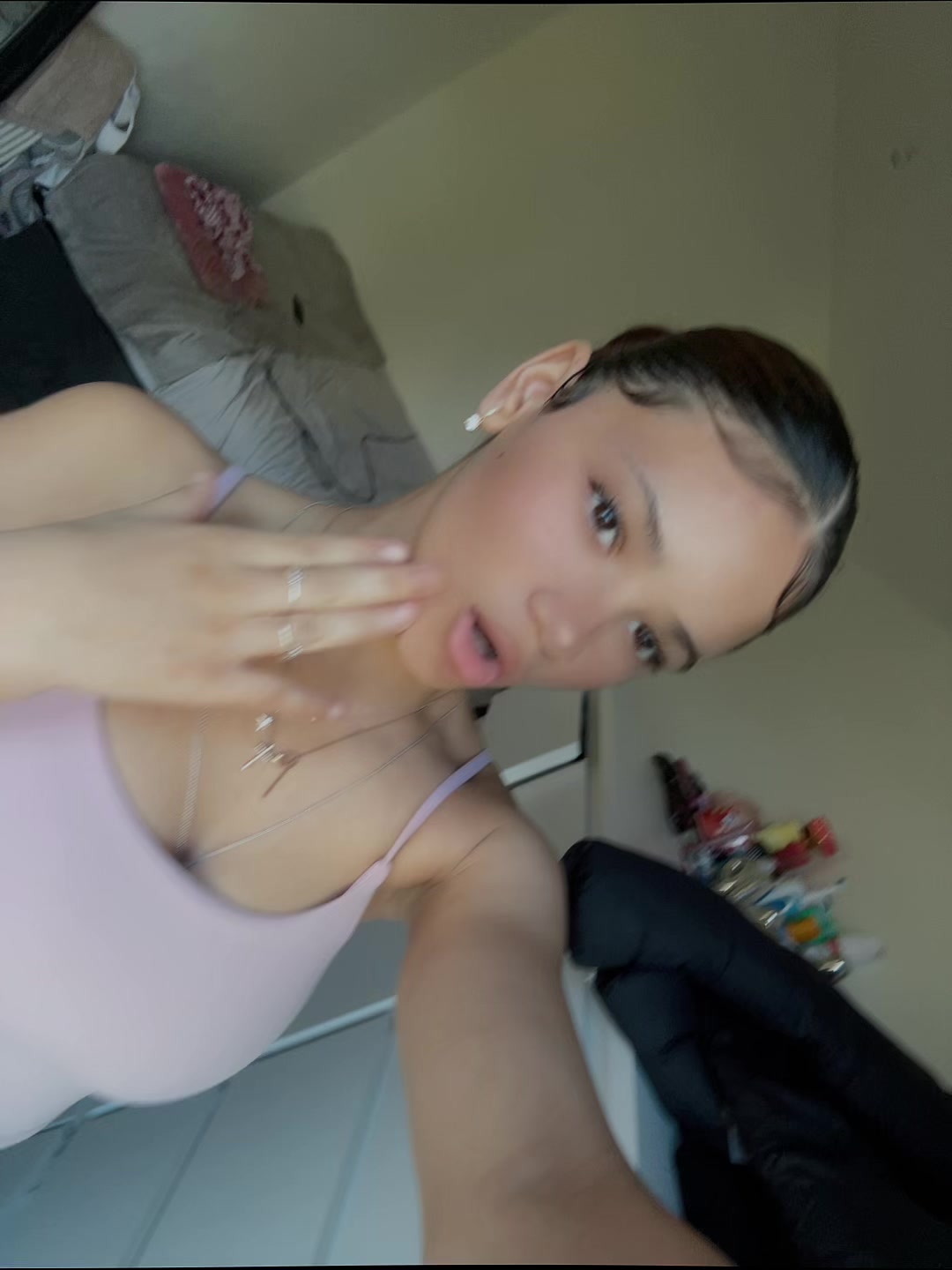 @Kiki