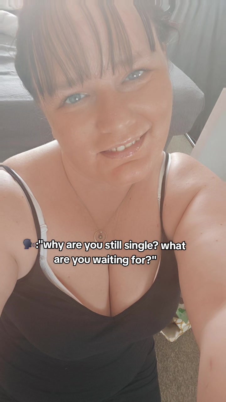 @💜💜💜💜 🏴