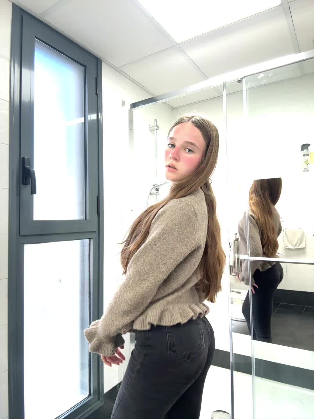 @𝟒𝟒𝟒