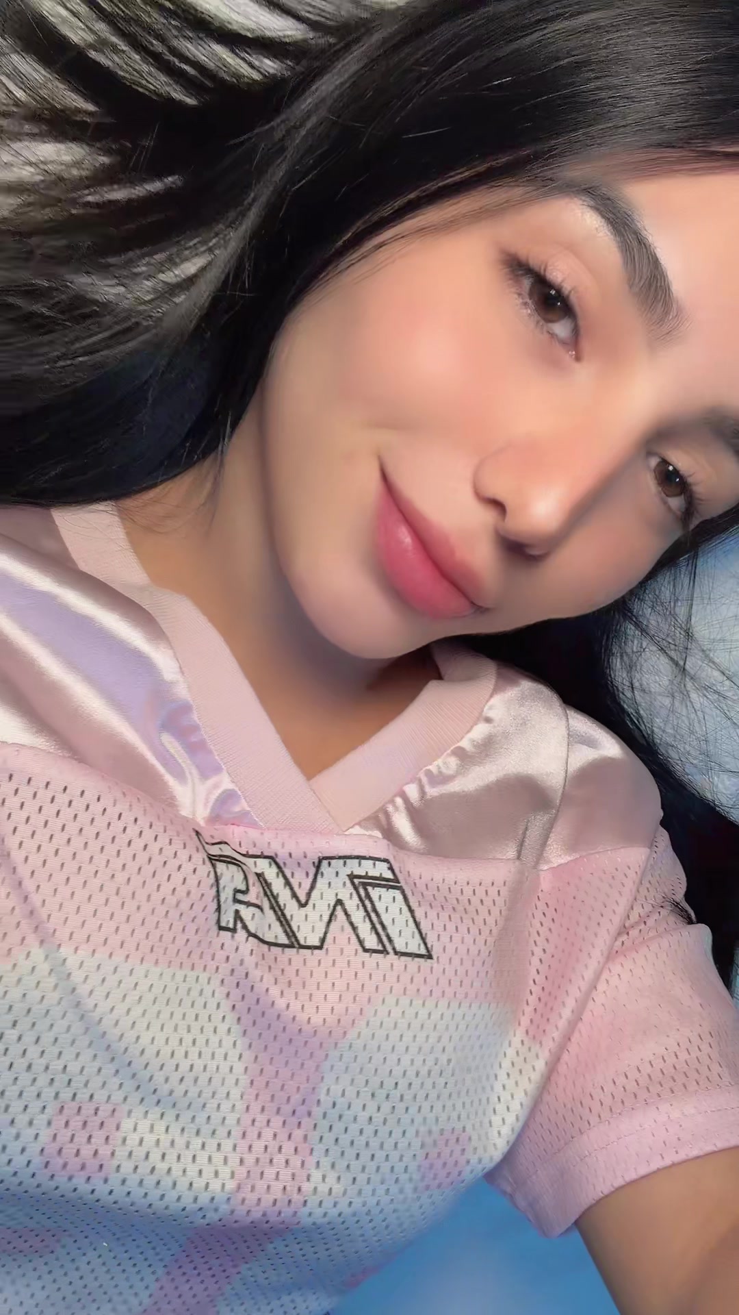 @𝐋𝐞𝐚𝐥🧸