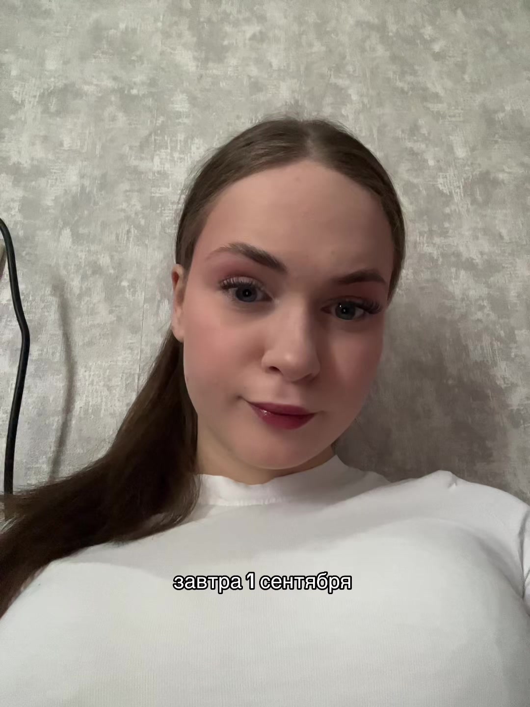 @elissew0