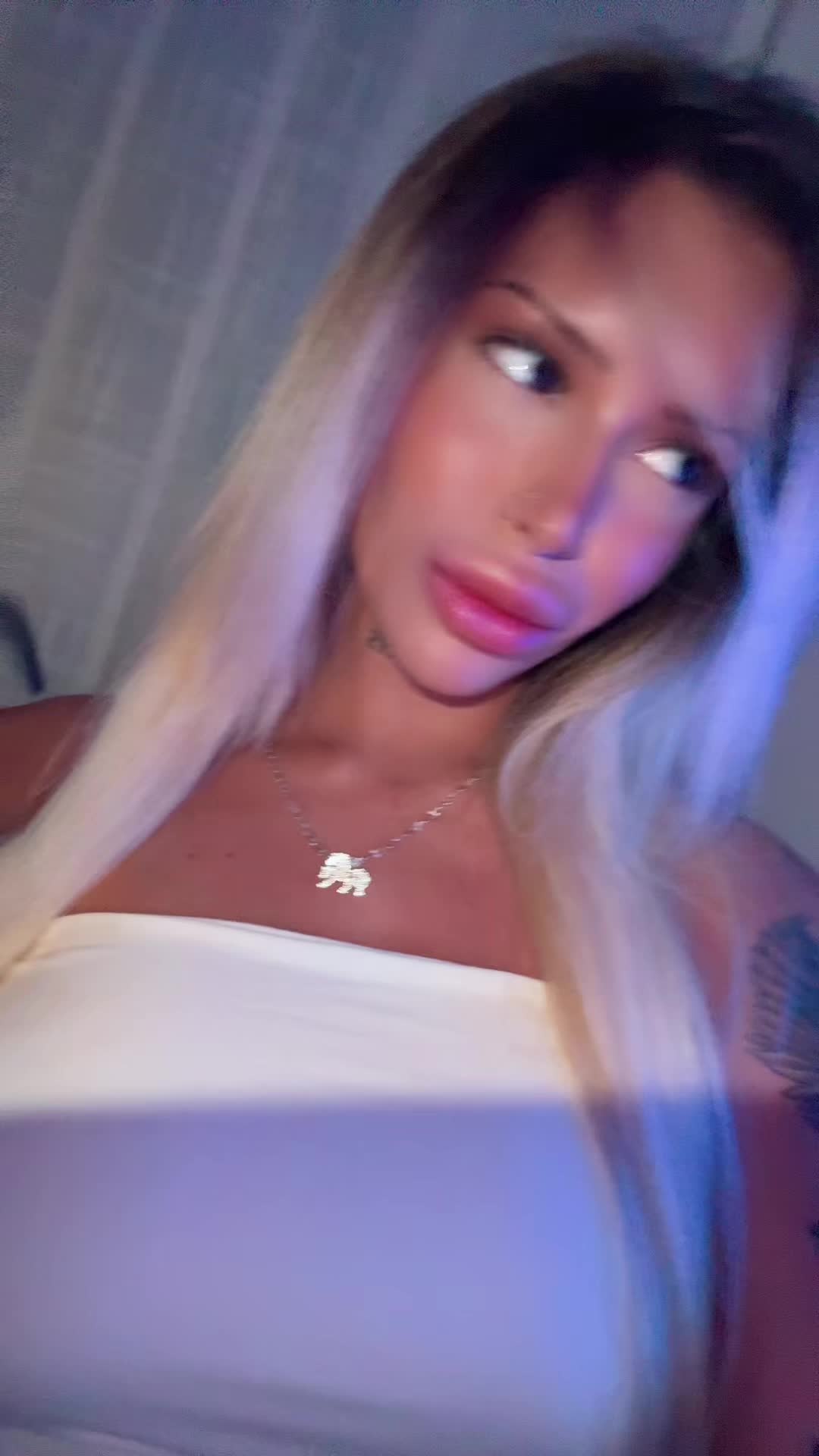 @𝐿𝐸𝒳𝐼
