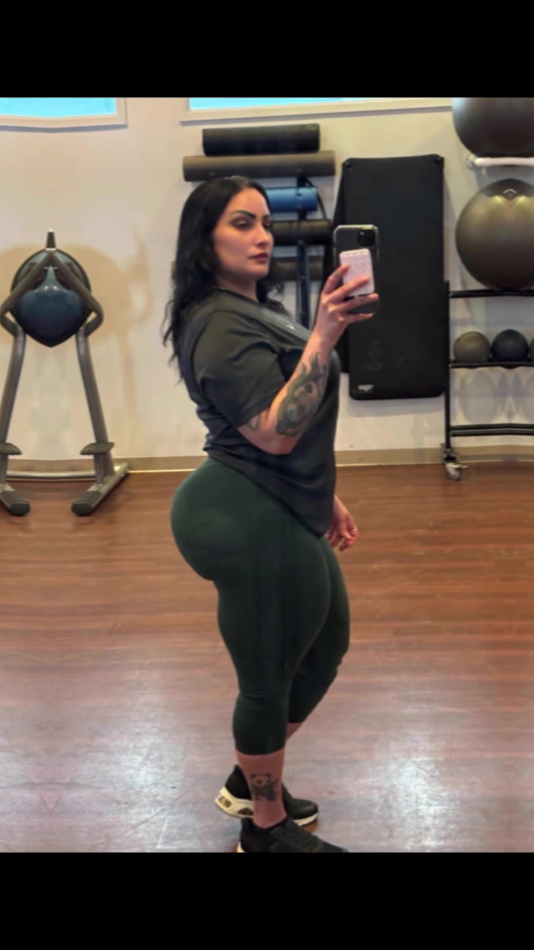 @adairizz