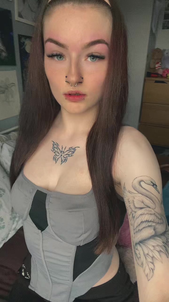 @𝒦ℯ𝓁𝓁𝓎