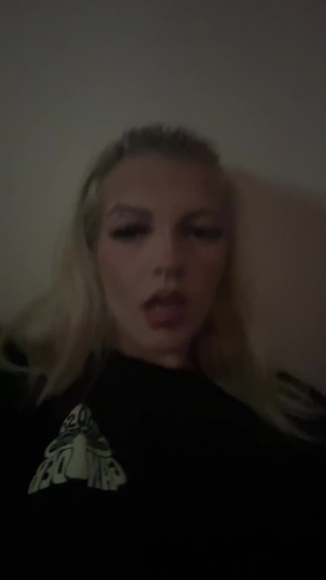 @️
