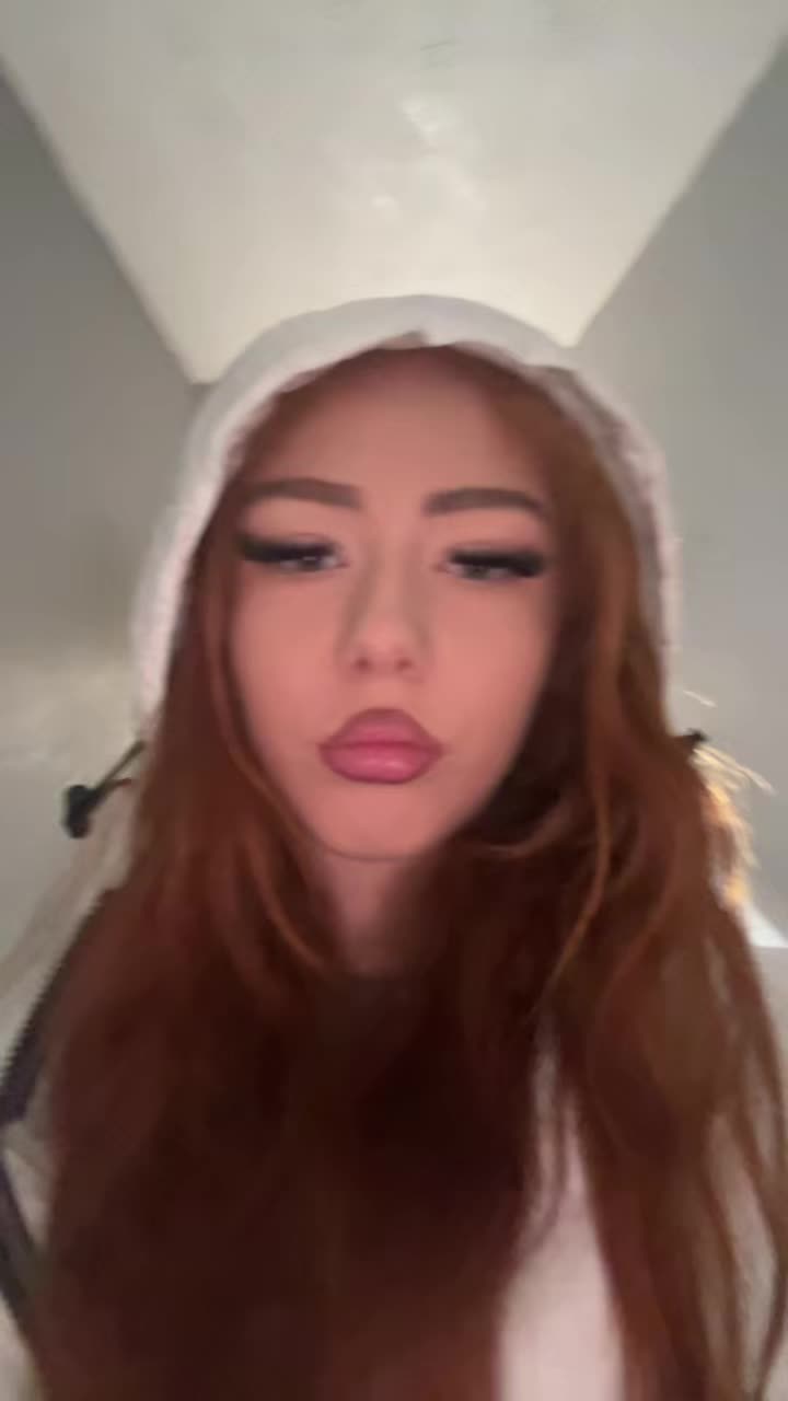 @๐๐ก๐ฅ๐จ๐๐ค๐งธ